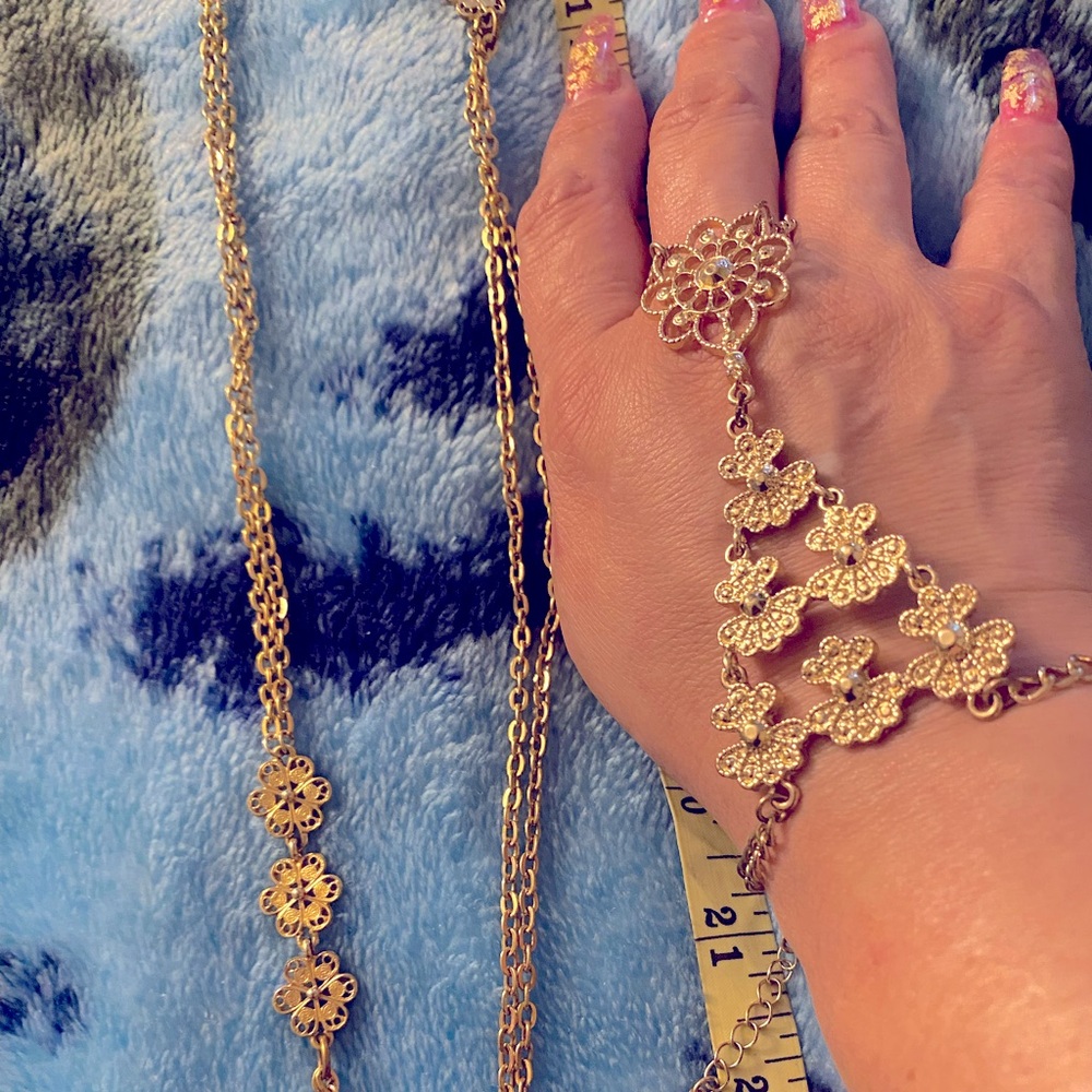 MONET necklace long chain with hand/ring set